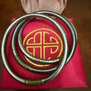 Three Antique-Style Metal Bangle Bracelets in Dark Pewter